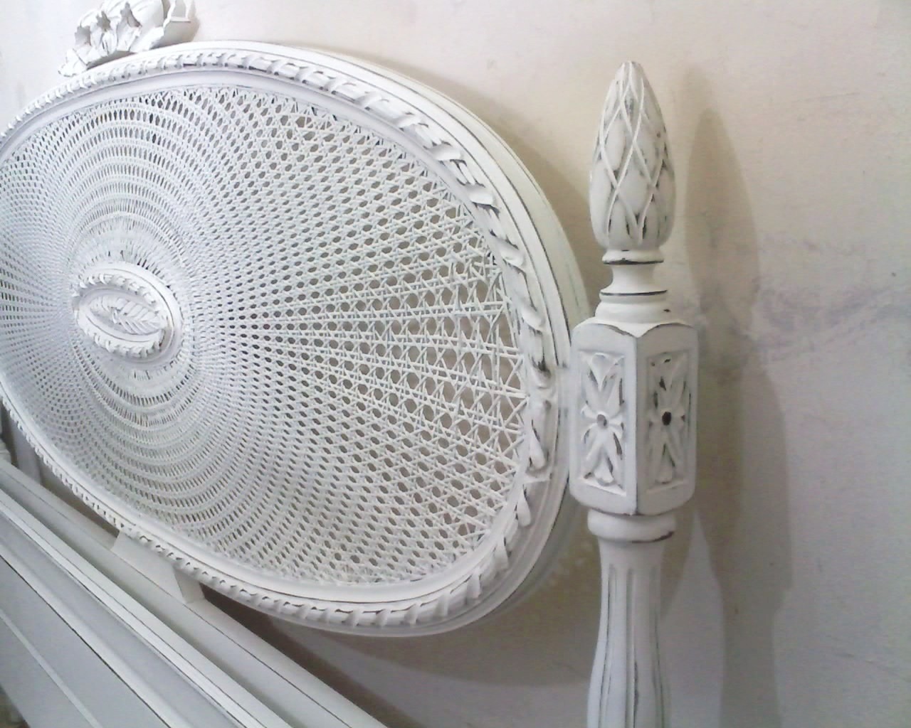 Pátina e pinturas especiais em móveis – Daisy Decorações